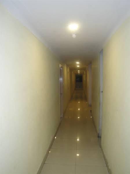 ויסאקפאטנם Oyo Hotel Lakshmi Paradise מראה חיצוני תמונה