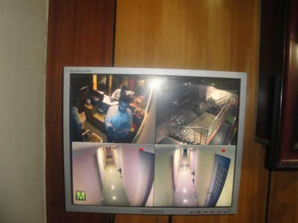 ויסאקפאטנם Oyo Hotel Lakshmi Paradise מראה חיצוני תמונה